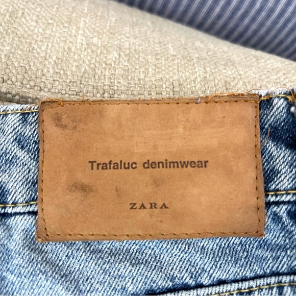 Zara Trafaluc Exposed Zip Raw Hem Denim Jeans Size 6 - Picture 5 of 7